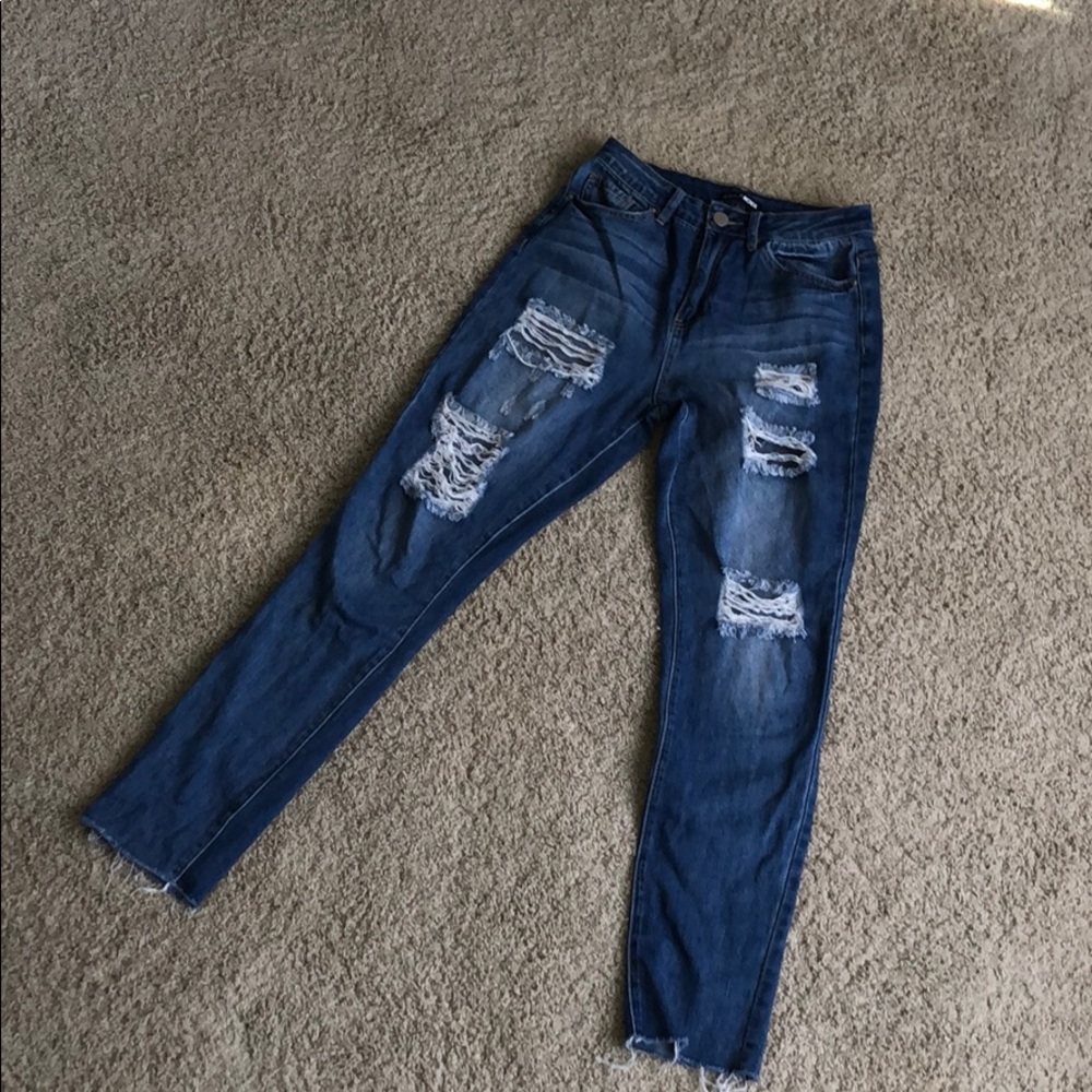 Super cute distressed jeans! Fashion nova